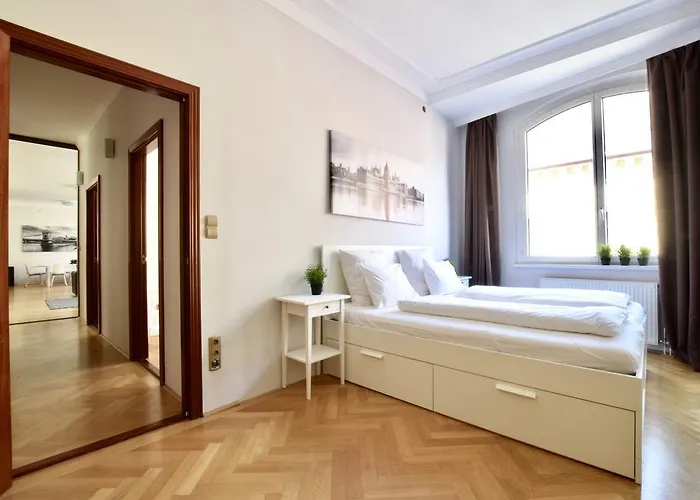Standerd By Hi5 - Lovag Family Apartament Budapeszt