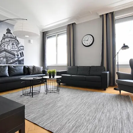 Standerd By Hi5 - Lovag Family Apartmán Budapešť