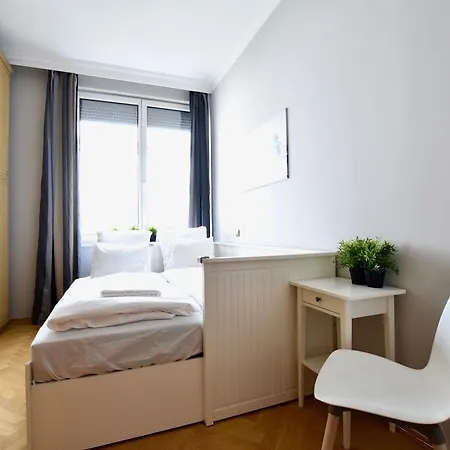 Standerd By Hi5 - Lovag Family Apartment *