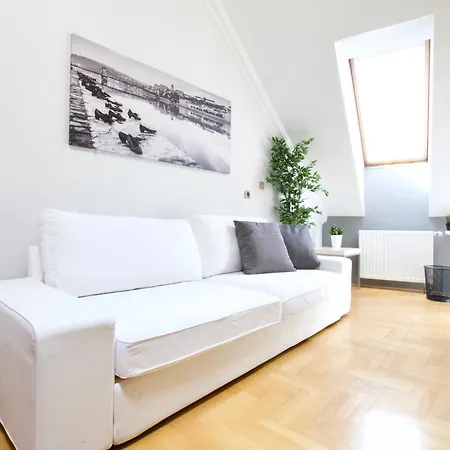Apartment Standerd By Hi5 - Lovag Family Budapest