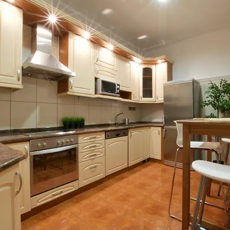 Apartment Standerd By Hi5 - Lovag Family