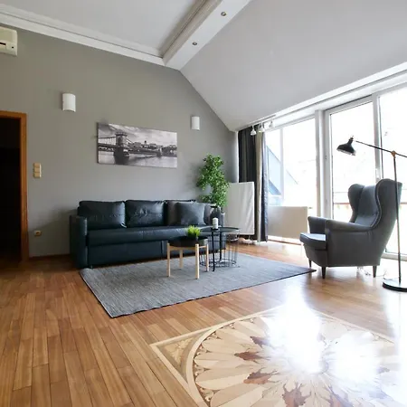 Apartment Standerd By Hi5 - Lovag Family