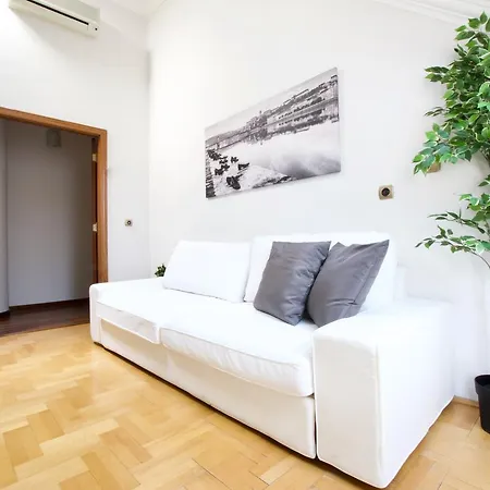 Apartment Standerd By Hi5 - Lovag Family Budapest