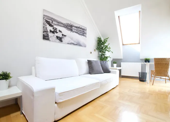 Appartamento Standerd By Hi5 - Lovag Family Budapest
